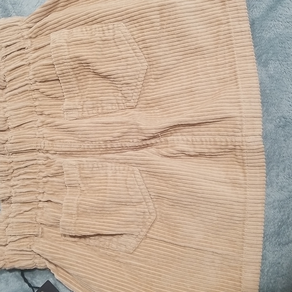 Mini skirt - Picture 3 of 4